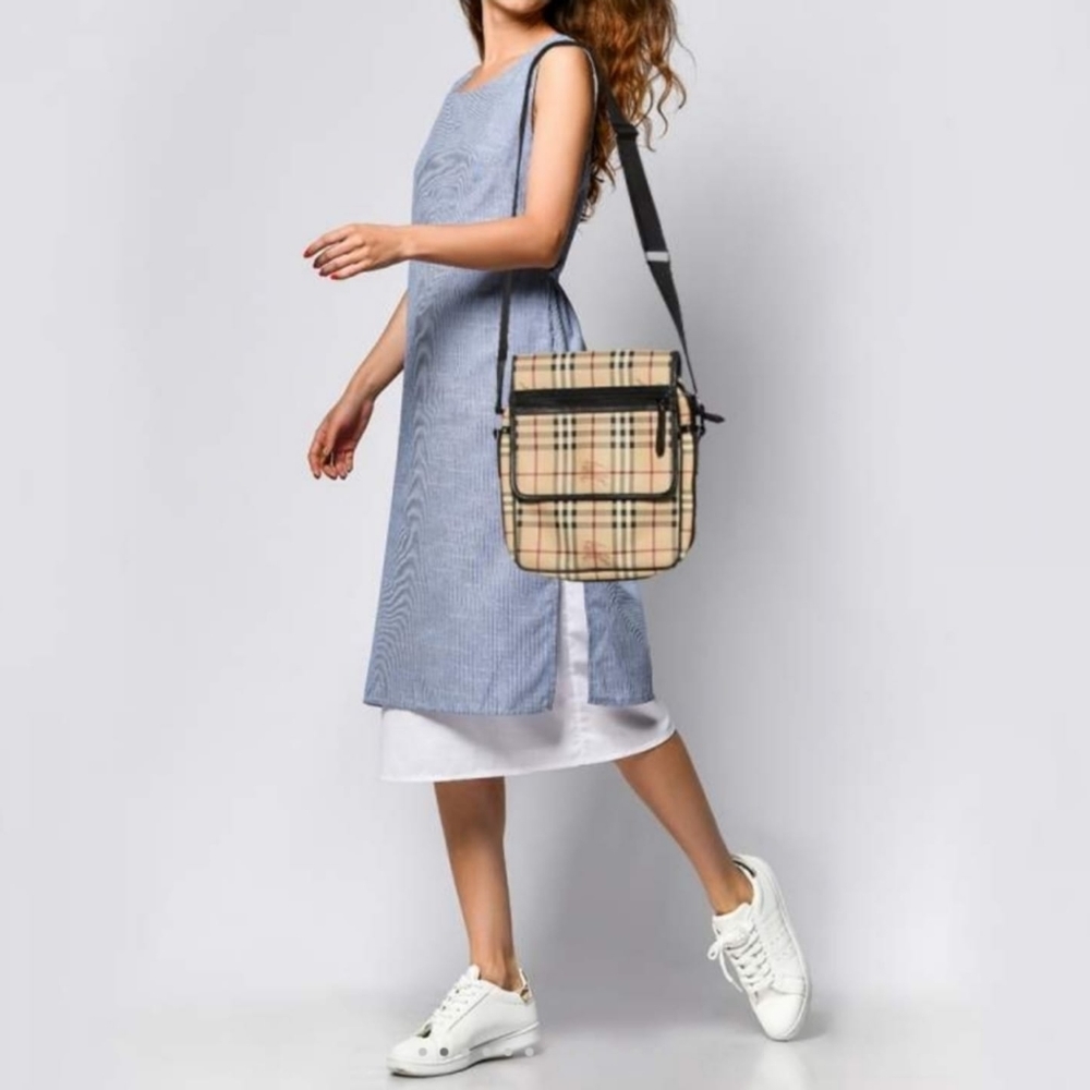 Burberry Beige/Black Messenger Crossbody Shoulder Bag - Picture 5 of 16